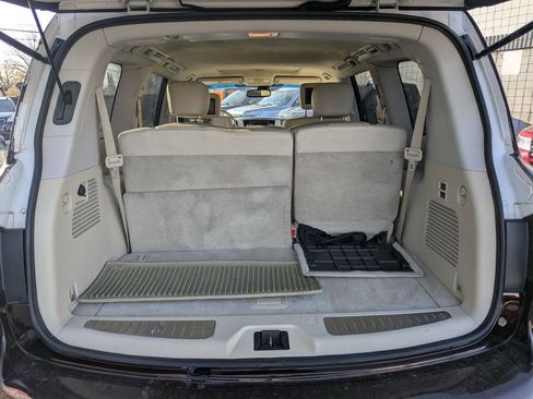 Used 2011 INFINITI QX56 4WD w/ Theater Pkg image 18