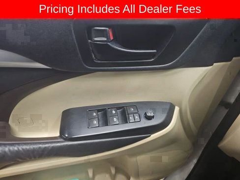 Used 2014 Toyota Highlander Plus AWD/4WD image 11