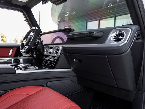 Used 2023 Mercedes-Benz G 63 AMG 4MATIC image 44