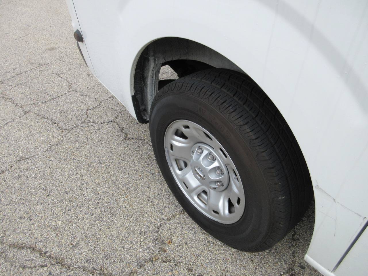 Used 2021 Nissan NV 2500 SV RWD image 17