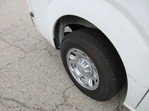 Used 2021 Nissan NV 2500 SV RWD image 17