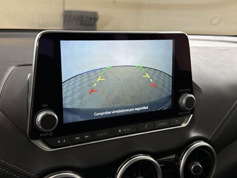 Used 2025 Nissan Sentra SV image 16