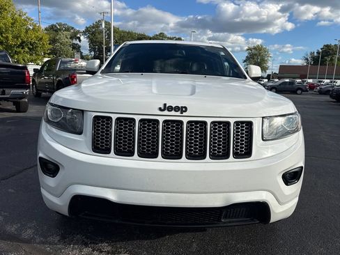 Used 2014 Jeep Grand Cherokee Altitude AWD/4WD image 3