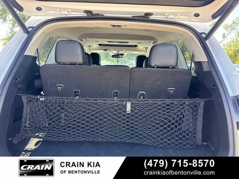 Certified 2022 Kia Telluride EX w/ EX Premium Package AWD/4WD image 15