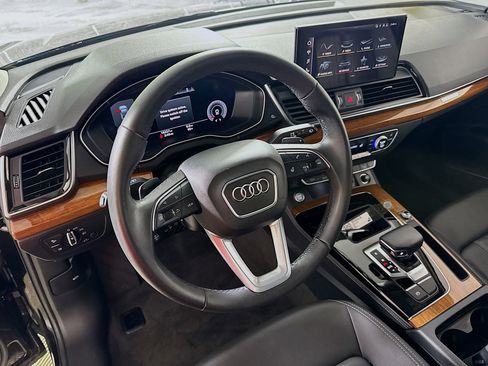 Used 2023 Audi Q5 2.0T Premium Plus w/ Premium Plus Package AWD/4WD image 24