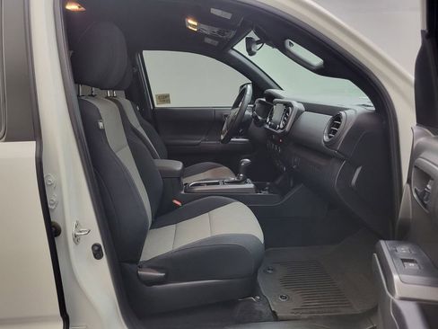 Used 2023 Toyota Tacoma TRD Off-Road image 23