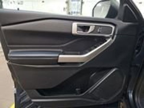 Used 2023 Ford Explorer XLT w/ Class IV Trailer Tow Package image 11
