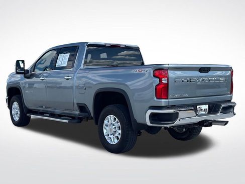 Used 2024 Chevrolet Silverado 3500 LTZ AWD/4WD image 4