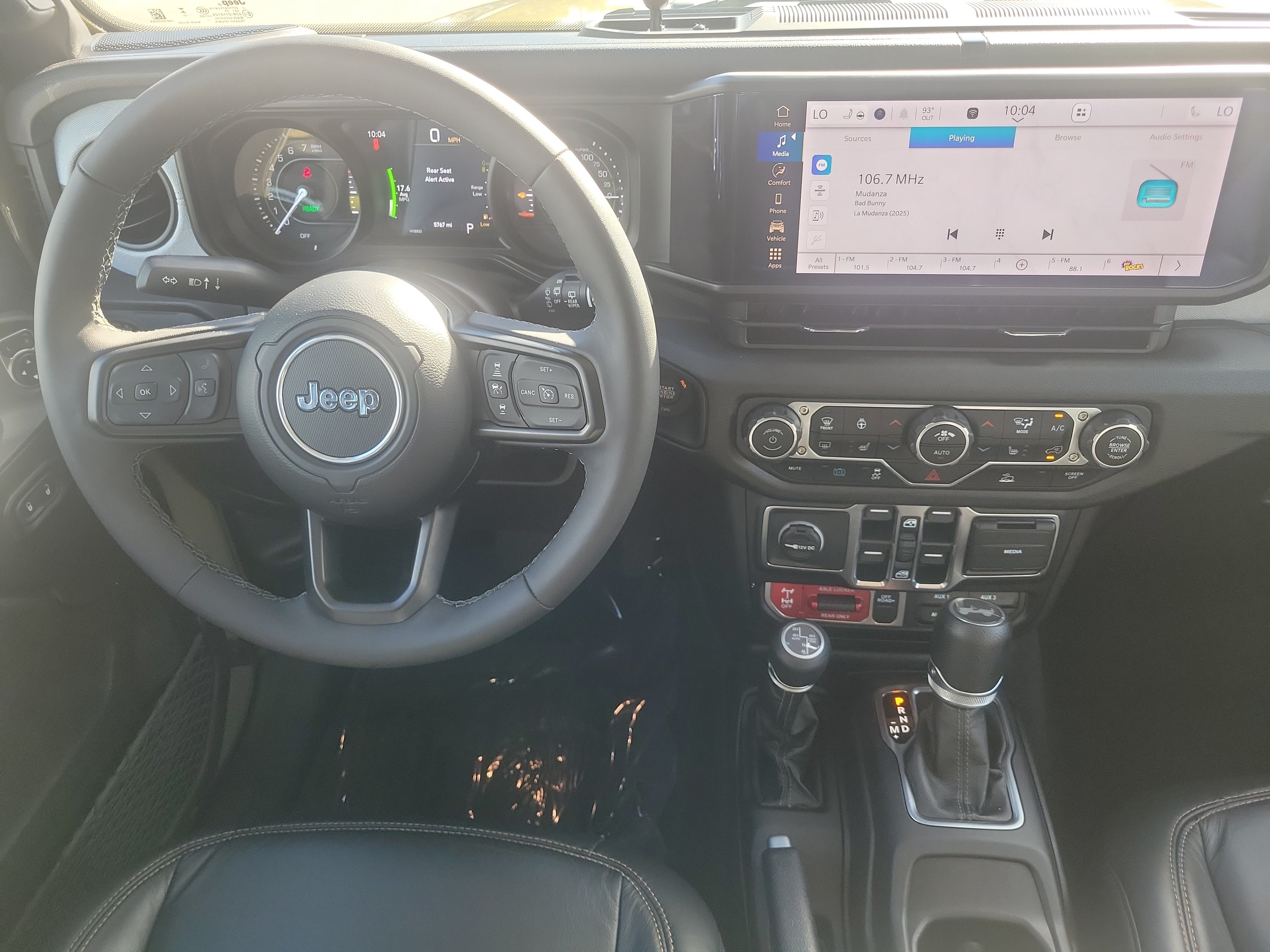 Used 2025 Jeep Wrangler Unlimited Sport S 4xe AWD/4WD image 19