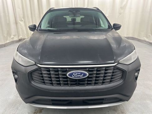 Used 2025 Ford Escape Platinum image 8