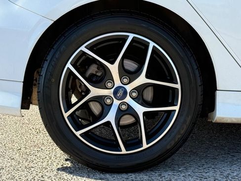 Used 2015 Ford Focus SE w/ SE Sport Package FWD image 27