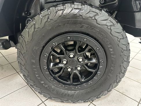 Used 2023 Jeep Wrangler Unlimited Rubicon 4xe image 17