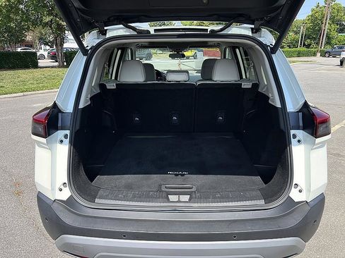 Certified 2023 Nissan Rogue SV w/ SV Premium B Package AWD/4WD image 15