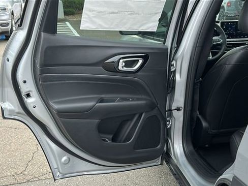 New 2026 Jeep Compass Limited image 22