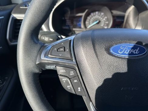 Certified 2020 Ford Edge SEL w/ Convenience Package image 4