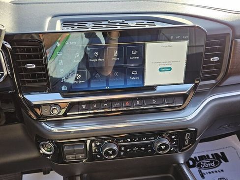 Used 2024 Chevrolet Silverado 2500 High Country w/ High Country Premium Package image 19