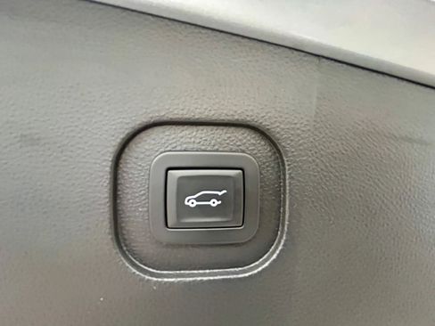 Used 2017 GMC Terrain Denali w/ Cargo Package image 26