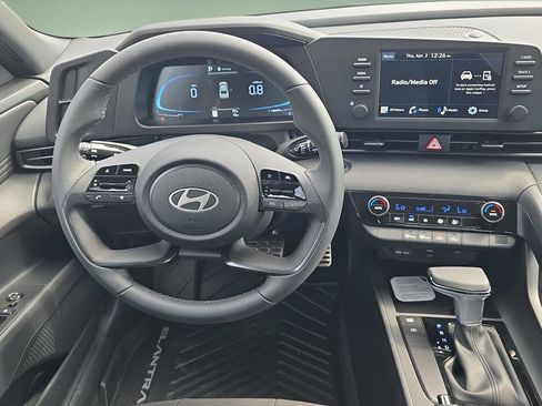 New 2026 Hyundai Elantra Sport FWD image 25
