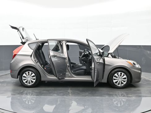 Used 2017 Hyundai Accent SE image 46