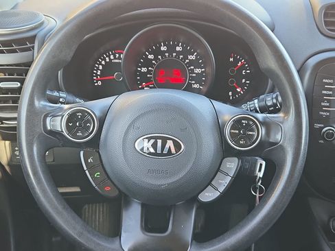 Used 2018 Kia Soul + FWD image 22