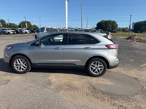 Used 2024 Ford Edge SEL image 8