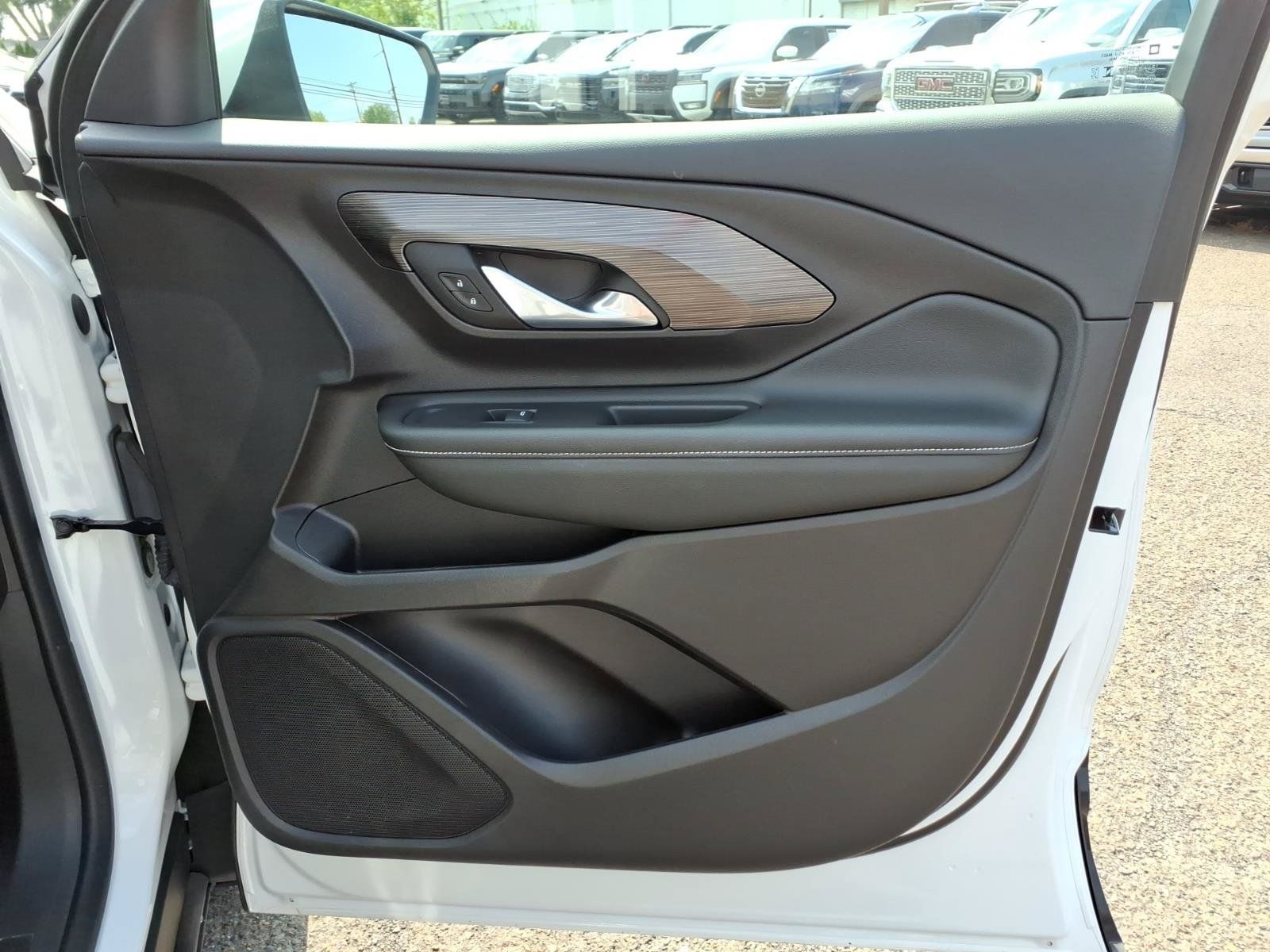 Certified 2024 GMC Terrain SLE w/ Driver Convenience Package FWD image 29