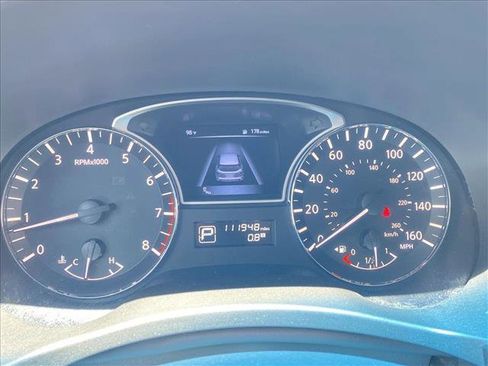 Used 2015 Nissan Pathfinder SL w/ SL Tech Package FWD image 14
