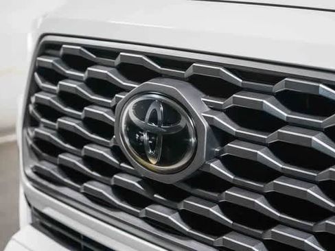 Certified 2023 Toyota Tacoma TRD Sport image 9