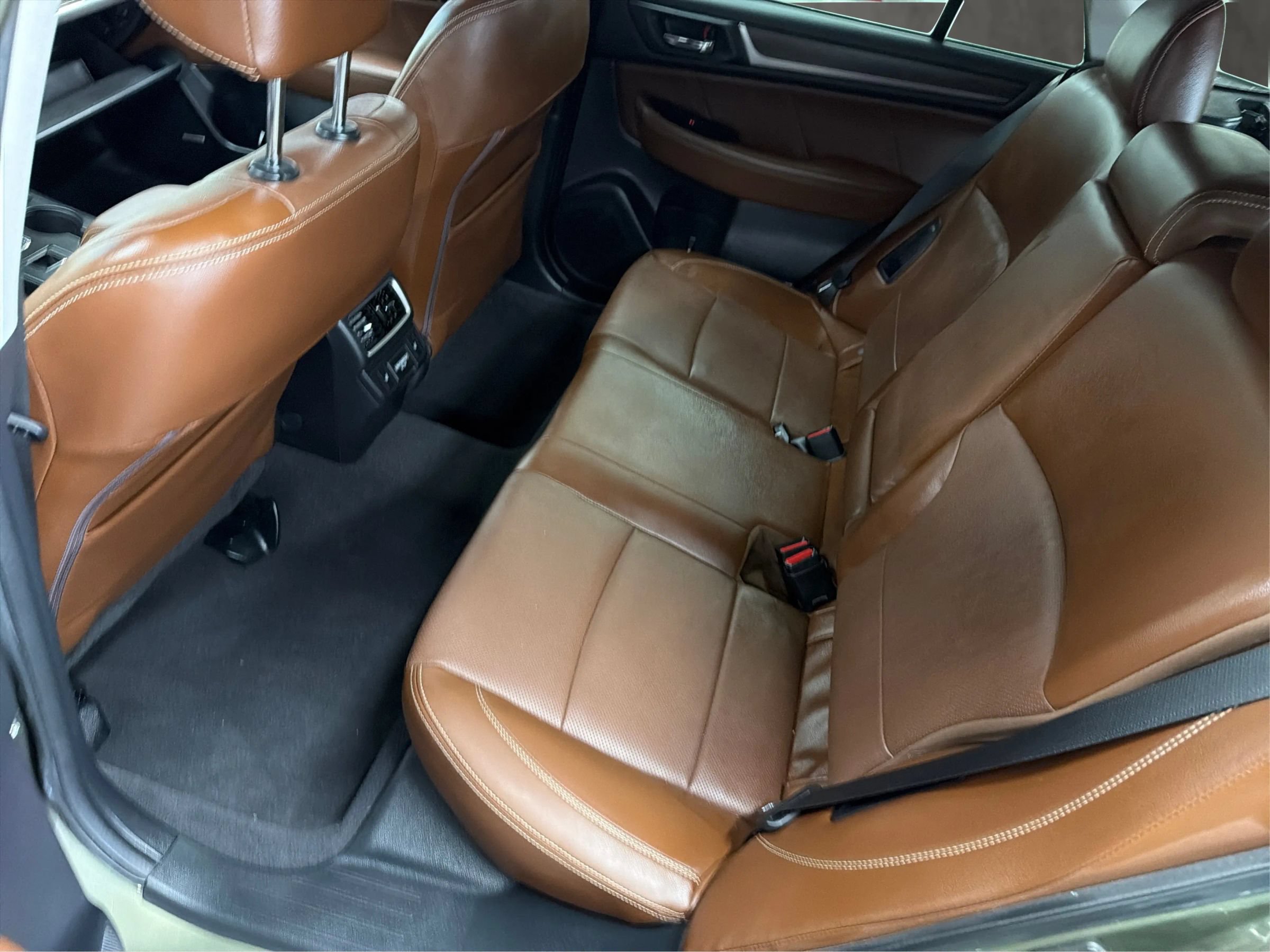 Used 2018 Subaru Outback 2.5i Touring AWD/4WD image 27