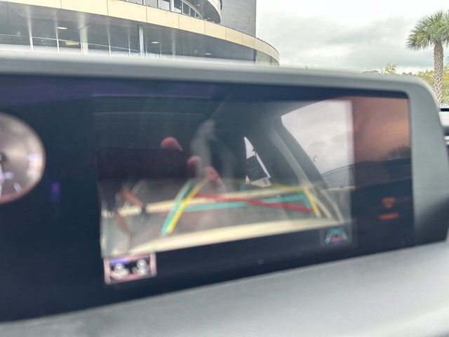 Used 2020 Lexus ES 300h w/ Premium Package FWD image 15