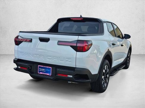 Used 2026 Hyundai Santa Cruz SE FWD image 5
