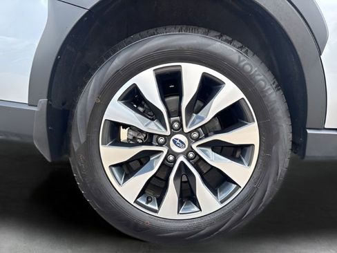 Used 2024 Subaru Outback Limited AWD/4WD image 39