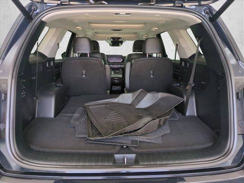 Used 2024 Hyundai Palisade Limited AWD/4WD image 6
