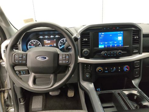 Used 2022 Ford F150 XLT w/ Trailer Tow Package RWD image 22