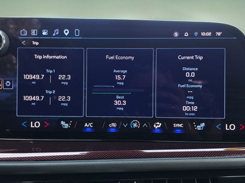 Used 2026 Chevrolet Traverse Z71 w/ Driver Confidence Package AWD/4WD image 39