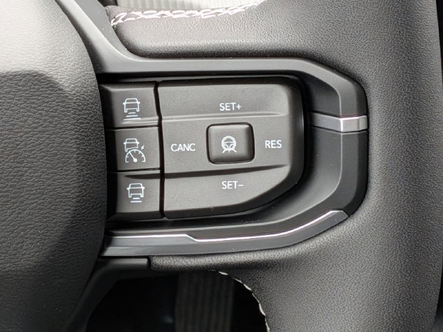 New 2026 Jeep Cherokee Laredo AWD/4WD image 19