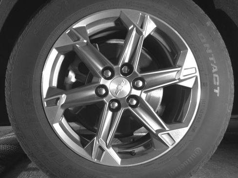 Used 2025 Chevrolet Blazer LT FWD image 12