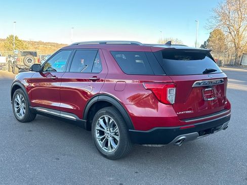 Certified 2023 Ford Explorer Limited w/ Limited Technology Package image 5