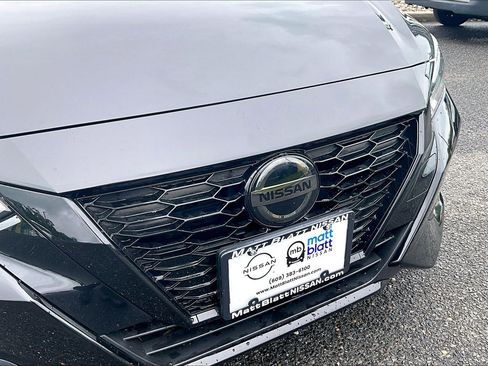 Used 2023 Nissan Sentra SR w/ Midnight Edition Package FWD image 29