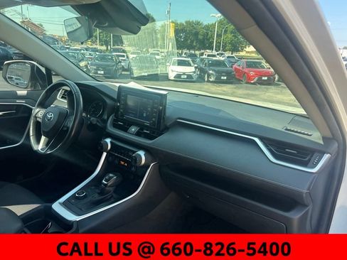 Certified 2021 Toyota RAV4 XLE w/ Convenience Package AWD/4WD image 6