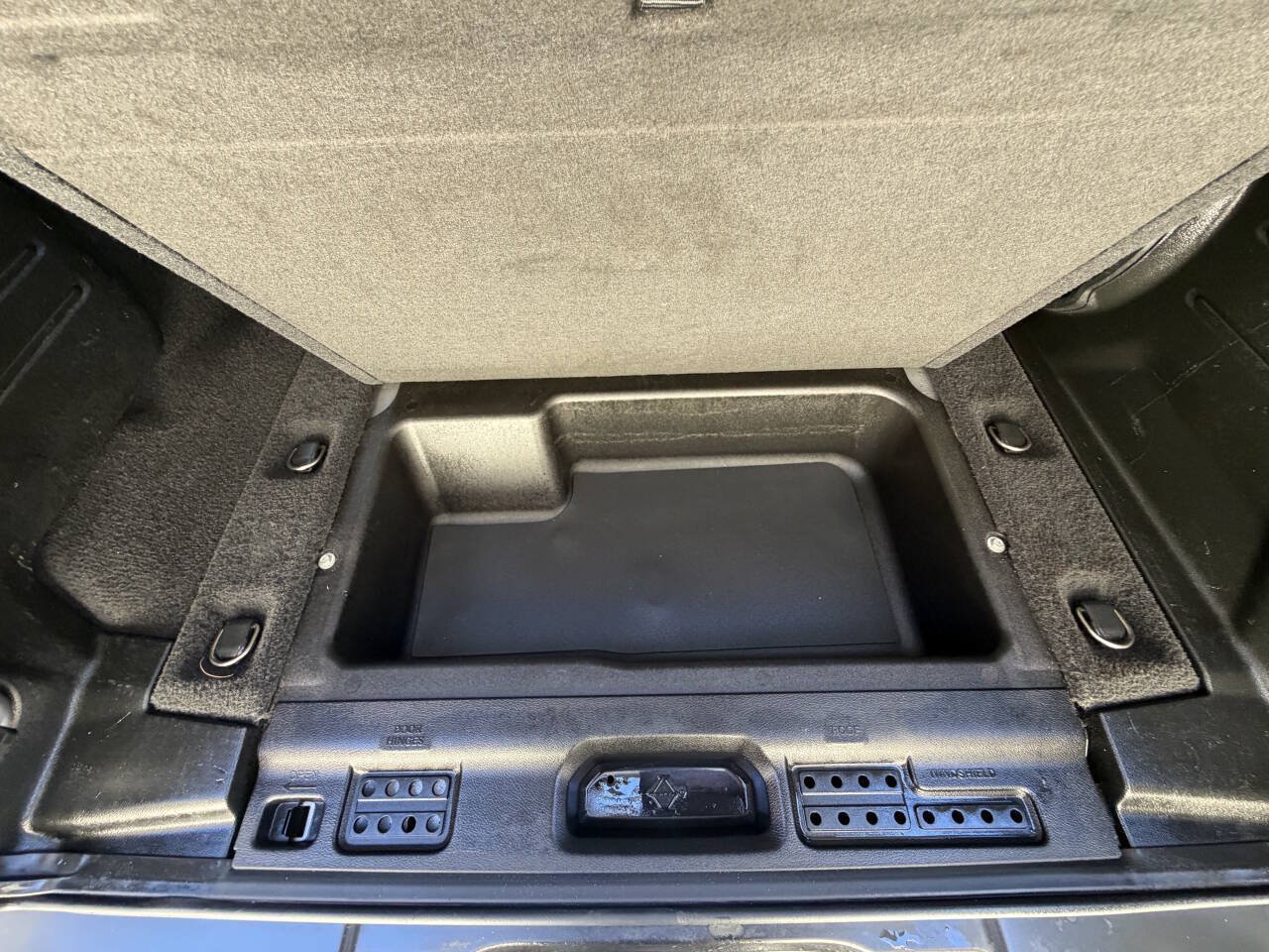 Used 2018 Jeep Wrangler Unlimited Sahara AWD/4WD image 29