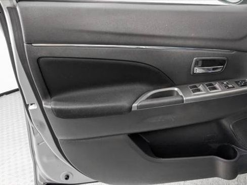 Used 2021 Mitsubishi Outlander Sport SE FWD image 13