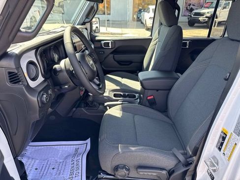 New 2026 Jeep Gladiator Sport AWD/4WD image 21