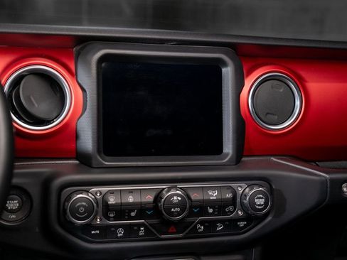 Used 2019 Jeep Wrangler Unlimited Rubicon image 15