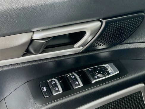 Used 2024 Kia Telluride LX image 22