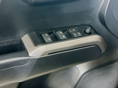 Used 2023 Toyota Tacoma SR5 image 15