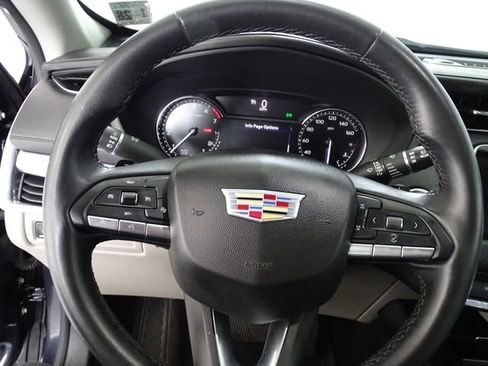 Certified 2023 Cadillac XT4 Luxury image 6