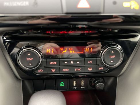 Used 2024 Mitsubishi Eclipse Cross SE image 18