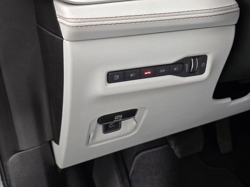 New 2026 Jeep Cherokee Limited image 22