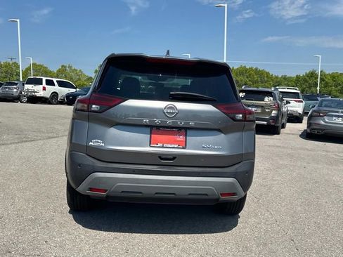 Certified 2023 Nissan Rogue SV AWD/4WD image 6